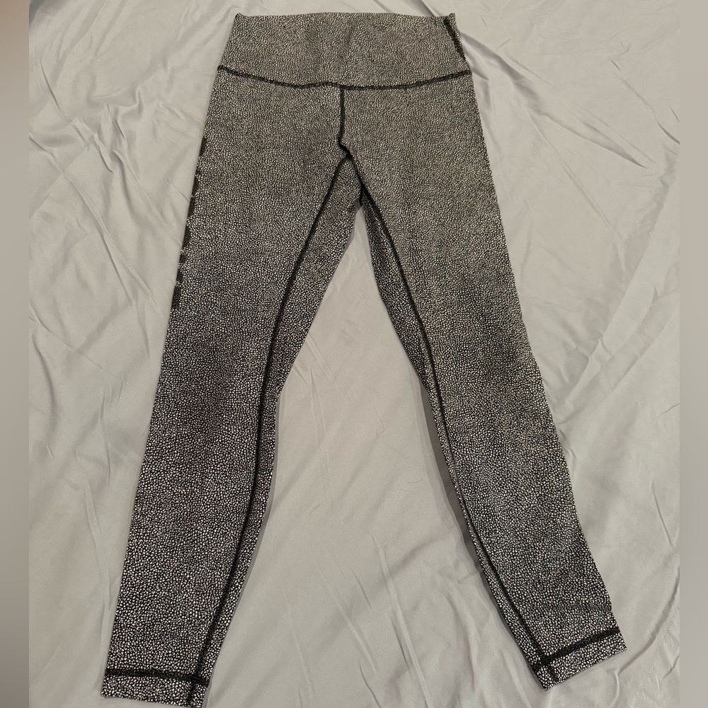 Lululemon Black and White Patterned Leggings B/SPOKE Studios Logo